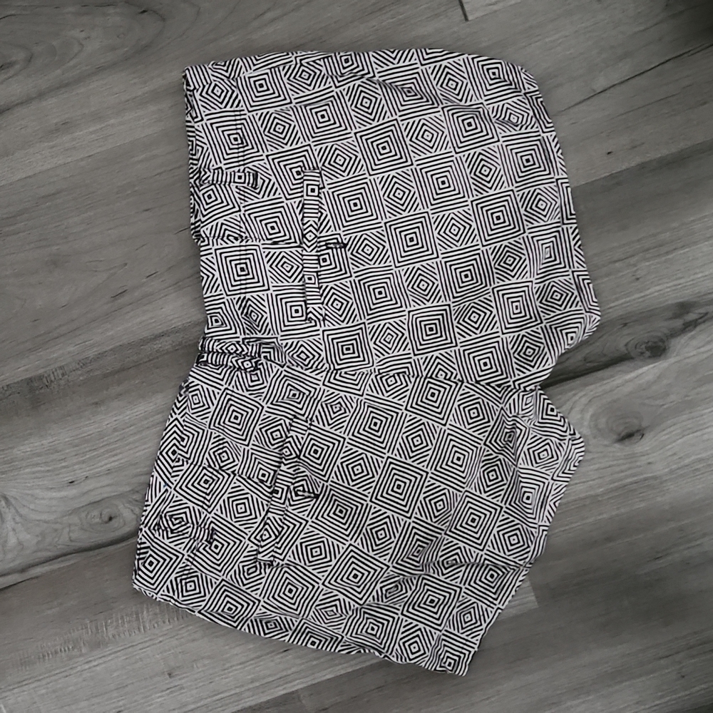 Patterned shorts - Picture 3 of 3